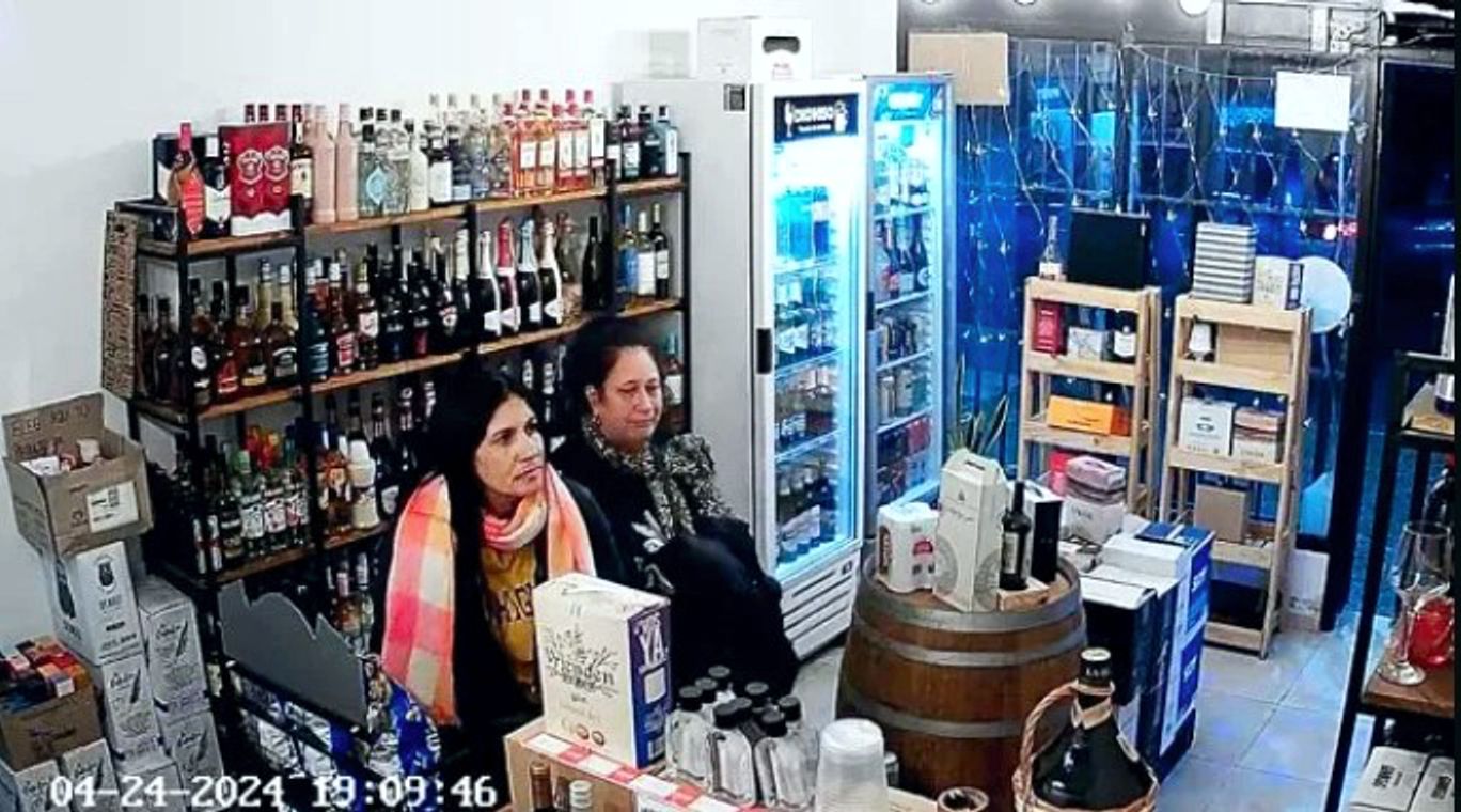Paraná: ladronas quedaron registradas en cámara de una vinería