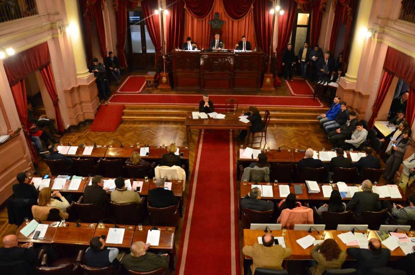 FALTA MENOS!!! : El Poder Judicial fijó fecha de audiencia de remisión a juicio de la megacausa “contratos truchos” en la Legislatura a partir del 22 de abril .
