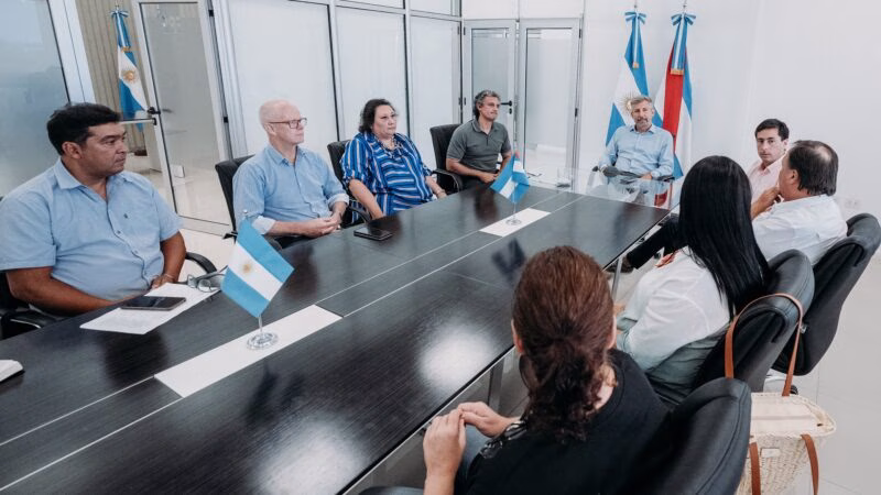 Tras la polémica por los excedentes, Frigerio recibió a intendentes de Federación. ¿Reglamentarán la distribución?