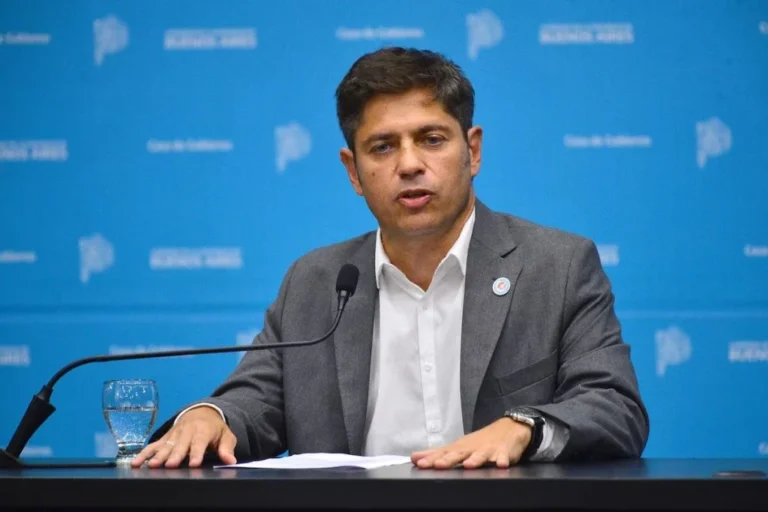 kicillof-vs-milei-1024x683