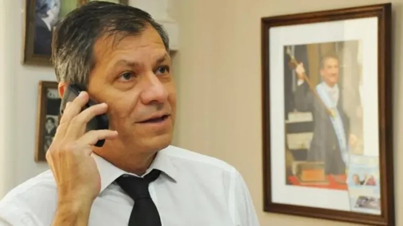 Mientras tanto : La Justicia otorgó la prisión domiciliaria al ex ministro Pedro Báez