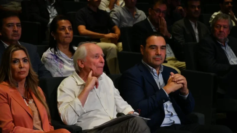Valdés confirmó que será candidato