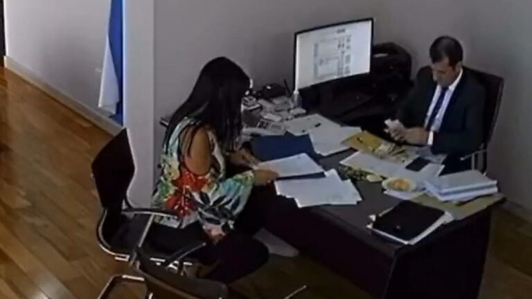 4ef35ddb-35b4-4acb-8fd7-2a5d4f55e4a3_16-9-discover-aspect-ratio_default_0