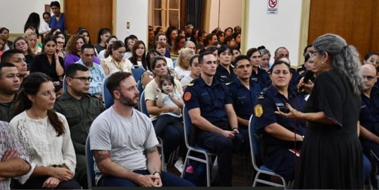 LA JEFATURA DPTAL. CONCORDIA ORGANIZÓ JORNADAS DE CAPACITACIÓN SOBRE SALUD MENTAL