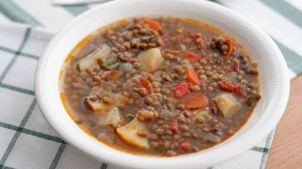 Lentejas viudas, un guiso reconfortante y sin carne