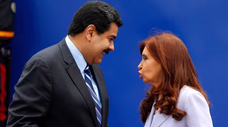 el-presidente-de-venezuela-nicolas-maduro-le-expreso-su-respaldo-a-la-vice-cristina-kirchner-foto-reuters-enrique-marcarian-archivo-AFVQIWHBPNEKHART33ZVT2G5PI