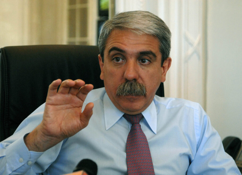 4c8d88bcdd4d3b68b1a973791c5c4ccb_1000_1100