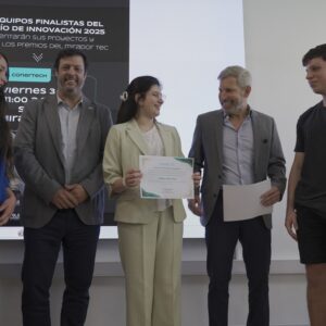 GANADORES DEL DESAFÍO DE INNOVACIÓN ENTRE RÍOS 2025Con la presencia de autoridades del Consorcio (2)