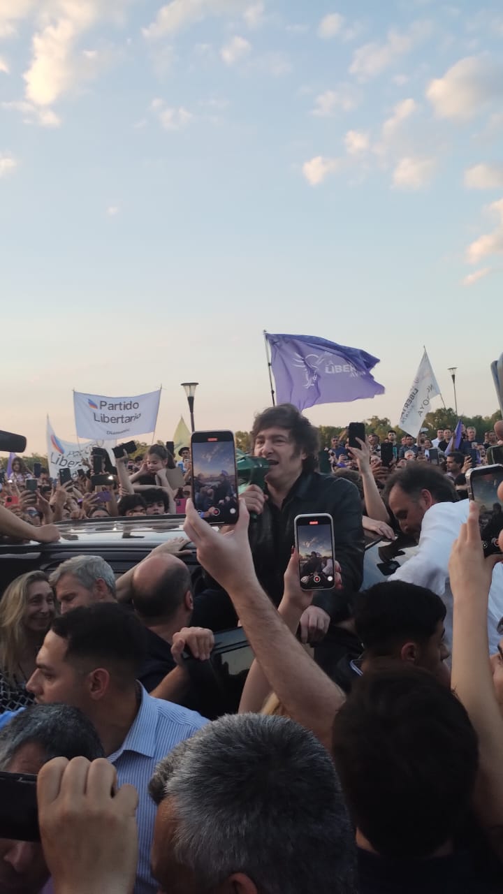 La vergüenza ajena y la complicidad