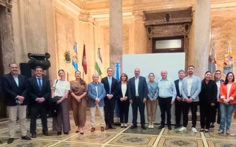 Las Casas de Provincia participaron de un encuentro con autoridades del Senado de la Nación