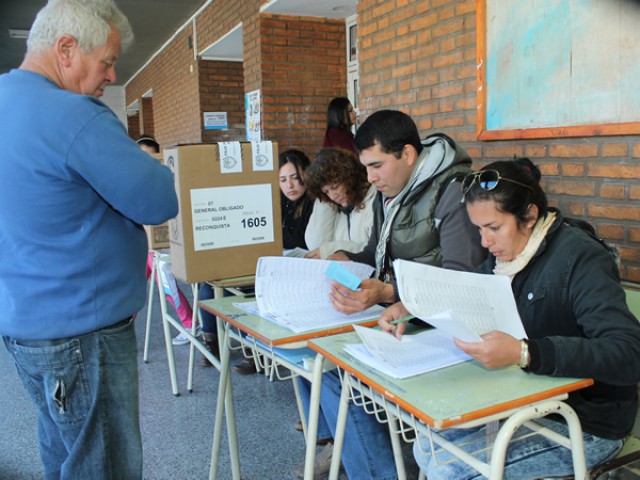 El lunes 27 no habrá clases en el turno mañana en las escuelas donde se vota