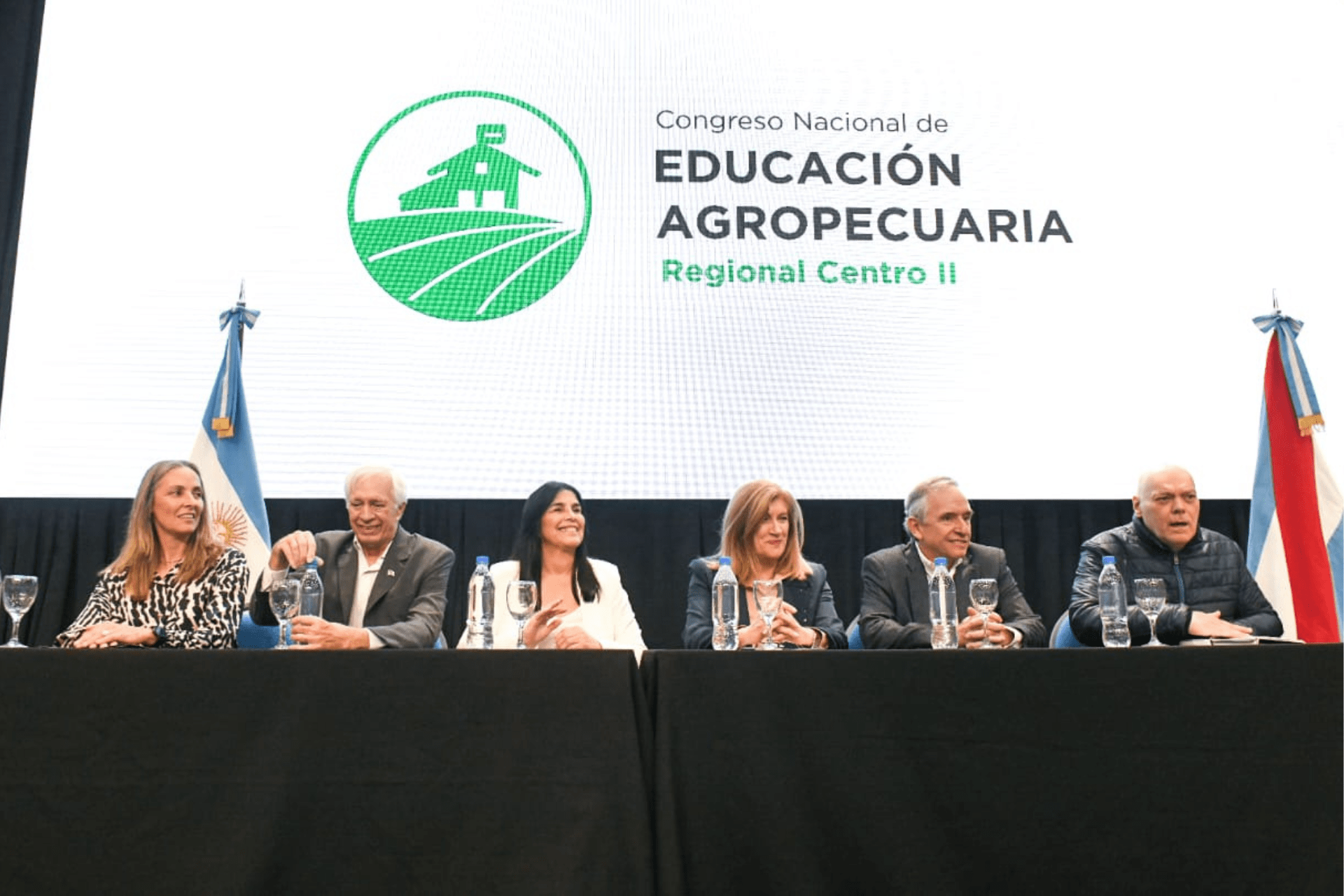 Comenzó en Paraná el Congreso Regional de Educación Agropecuaria – Región Centro II