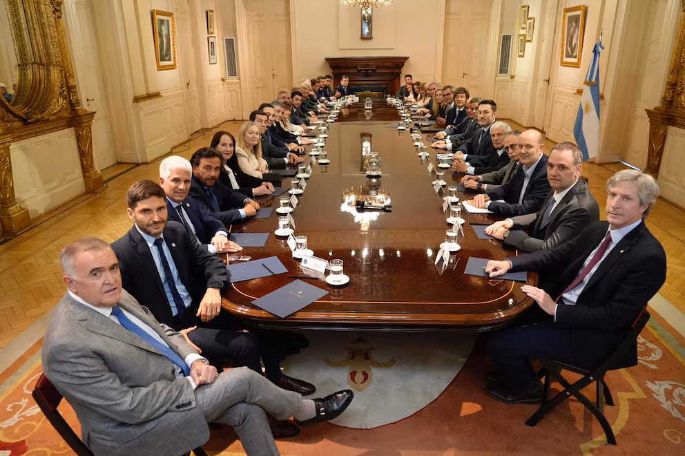 Reforma tributaria: los cambios en IVA, Ganancias e Ingresos Brutos y el desafío de los gobernadores excluidos por Milei