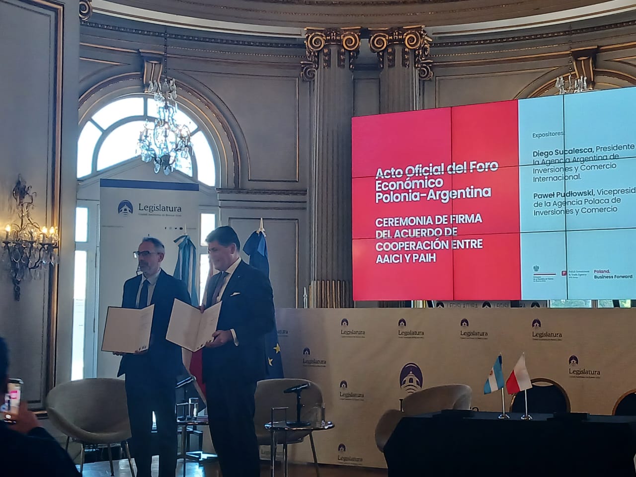 Imagen de WhatsApp 2025-11-30 a las 18.47.08_39bc9dd4