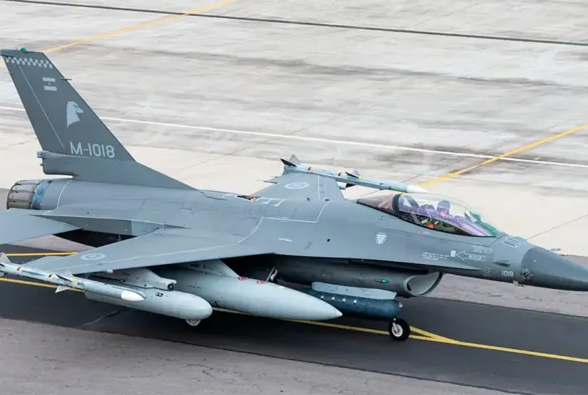 avion-f-16-argentina-25092025-2105823