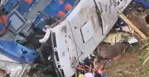 18180514403788833131