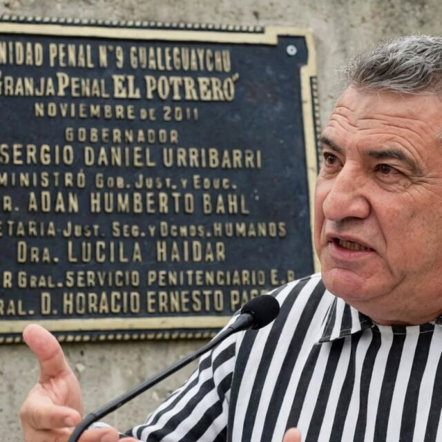 El dirigente peronista irá a juicio por negociaciones incompatibles y aguarda por la remisión en otra causa por enriquecimiento ilícito. También está mencionado en un caso por contratos irregulares en la Legislatura. #AnalisisLitoral, #Corrupcion, #Impunidad, #Transparencia, #DineroPublico, #FondosPublicos, #JusticiaArgentina, #Politica, #EntreRios, #Argentina, @infobae, @lanacion, @clarincom, @todonoticias, @perfilcom, @ambitocom, @eloncecom, @elentrerios, @rosariotres, @diariolacapital