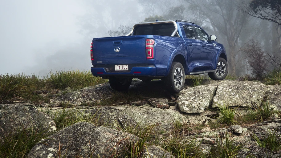 NPAZ 908e00f455554c4c9fa152d670e0d408