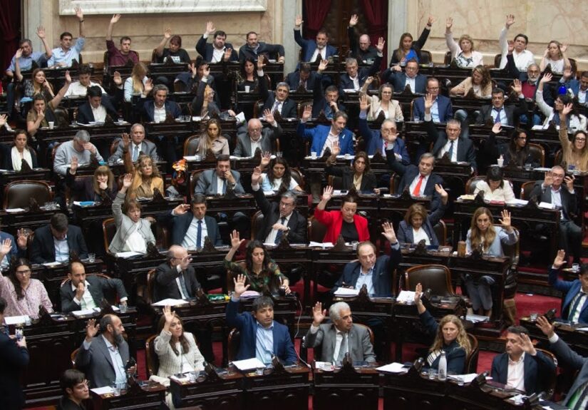 Sesión en la Cámara de Diputados para tratar la Reforma Laboral - youtube