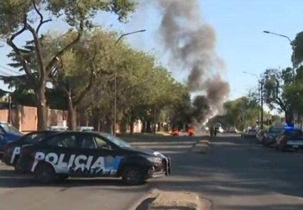 policia.jpg_726409099