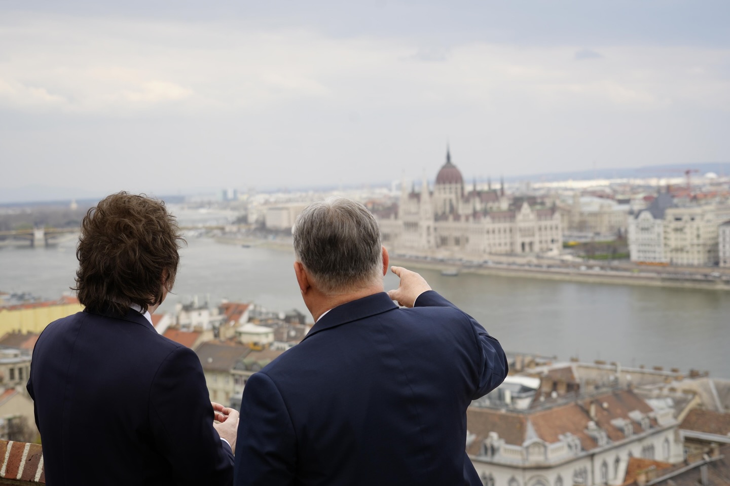 El Presidente Javier Milei fue recibido por el Primer Ministro de Hungría, Viktor Orbán 1 655227997_17953023795092035_544387550898282758_n