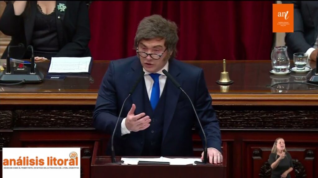 La silla vacía, los abucheos y el clima político del 1° de marzo - youtube