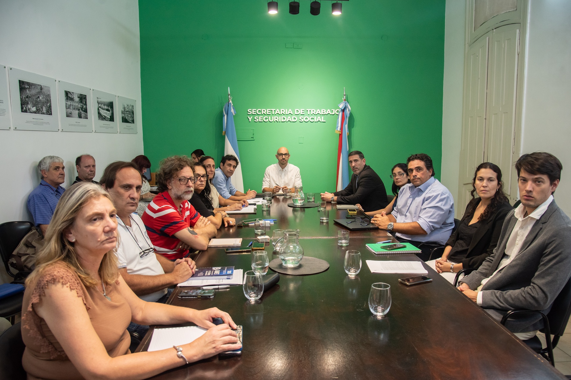 El gobierno hizo una nueva oferta salarial mejorada a los gremios docentes 1 descarga