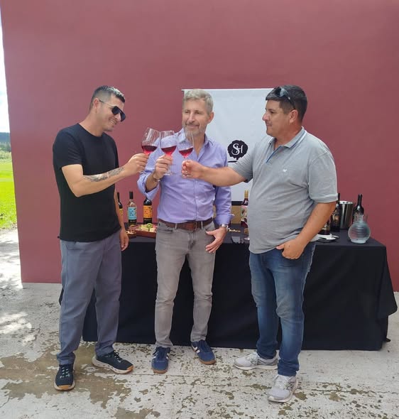 La Criolla, donde el esfuerzo también se brinda en una copa 3 669125455 26378372801819503 3435224618957295370 n