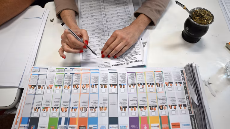 E7MBIKJE6RD6HLL7VPJZ3OSUYM