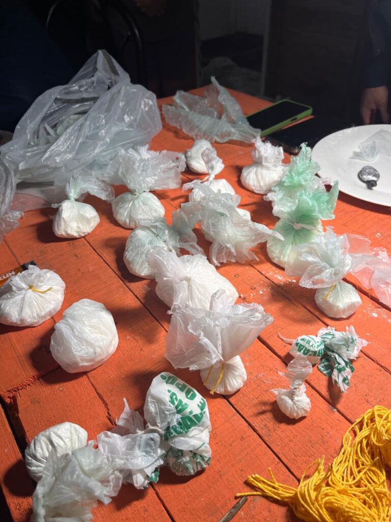 Secuestran casi un kilo de cocaína y detienen a tres hombres en Concordia 4 WhatsApp Image 2026 04 09 at 21.41.26