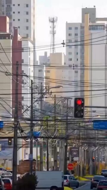 En Brasil se pusieron a enterrar todos los cables de una ciudad.
PARA CUANDO ESTO EN ARGENTINA?
#rosario #Argentina, #PolíticaArgentina, #Actualidad, #Noticias, #AnálisisLitoral, #EntreRíos, #Concordia, #Periodismo@todos @destacar