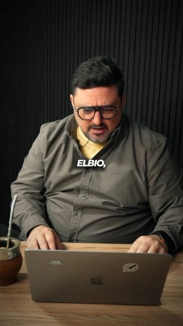 Muchos negocios creen que ganan plata porque venden con un porcentaje de recargo.
Pero entre el precio de venta y la ganancia real hay una diferencia enorme. 🧮
De ese dinero todavía salen impuestos, sueldos, alquileres, servicios y todos los costos que sostienen la empresa. 🧾
Por eso, una buena facturación no siempre significa una buena rentabilidad.
El empresario no mide cuánto marcó un producto.
Mide cuánto dinero quedó realmente después de pagar todo. #AnalisisLitoral #Rosario #SantaFe #LitoralArgentino #EntreRios #Concordia #Argentina #Noticias #Actualidad #Periodismo
@rosariotres @diariolacapital @rosarionuestrok @eltrestv @cadena3rosario @eloncecom @elentrerios @diarioriouruguay @infobae @todonoticias