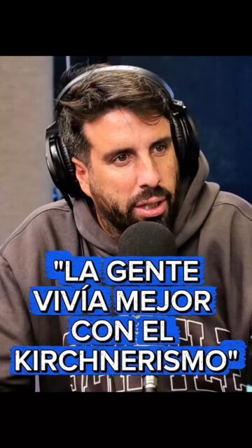 ✌️"LA GENTE VIVÍA MEJOR CON EL KIRCHNERISMO"
 #FlavioAzzaro destacó los años de gobierno del #Kirchnerismo en el país y cómo vivían los #argentinos en esa época@politicargentina
@elnueveoficial
@canal9oficial
@cnnenespanol
@infobae #AnalisisLitoral #Concordia #EntreRios #LitoralArgentino #Noticias #Argentina #Actualidad #Periodismo #Corrientes #Misiones