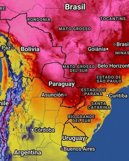 FUERTE OLA DE CALOR AVANZA POR BRASIL🇧🇷
Una nueva ola de calor se extiende por todo Brasil, incluso muy cerca de afectar a las provincias de #Misiones y #Formosa.
📆Entre el 15 y el 20 de agosto, la mayor parte del interior de Brasil experimentará un calor excepcional, considerado una ola de calor. 
Se esperan temperaturas que oscilan entre los 39°C y los 42°C en las regiones Centro-Oeste, Norte, Sudeste y Noreste.
♨️La ola de calor se produce debido a que un sistema de alta presión actúa con fuerza sobre el interior de Brasil, provocando un bloqueo atmosférico que bloquea la entrada de aire frío de origen polar al país.
⚠️Autoridades brasileñas advierten que "la población debe prestar especial atención no solo a los efectos negativos del calor, sino también a la sequedad del aire. El aumento de la temperatura incrementará la evaporación natural del aire, y los niveles de humedad disminuirán progresivamente hasta principios de la próxima semana. Se prevén los niveles más bajos, entre el 12 y el 20 %"