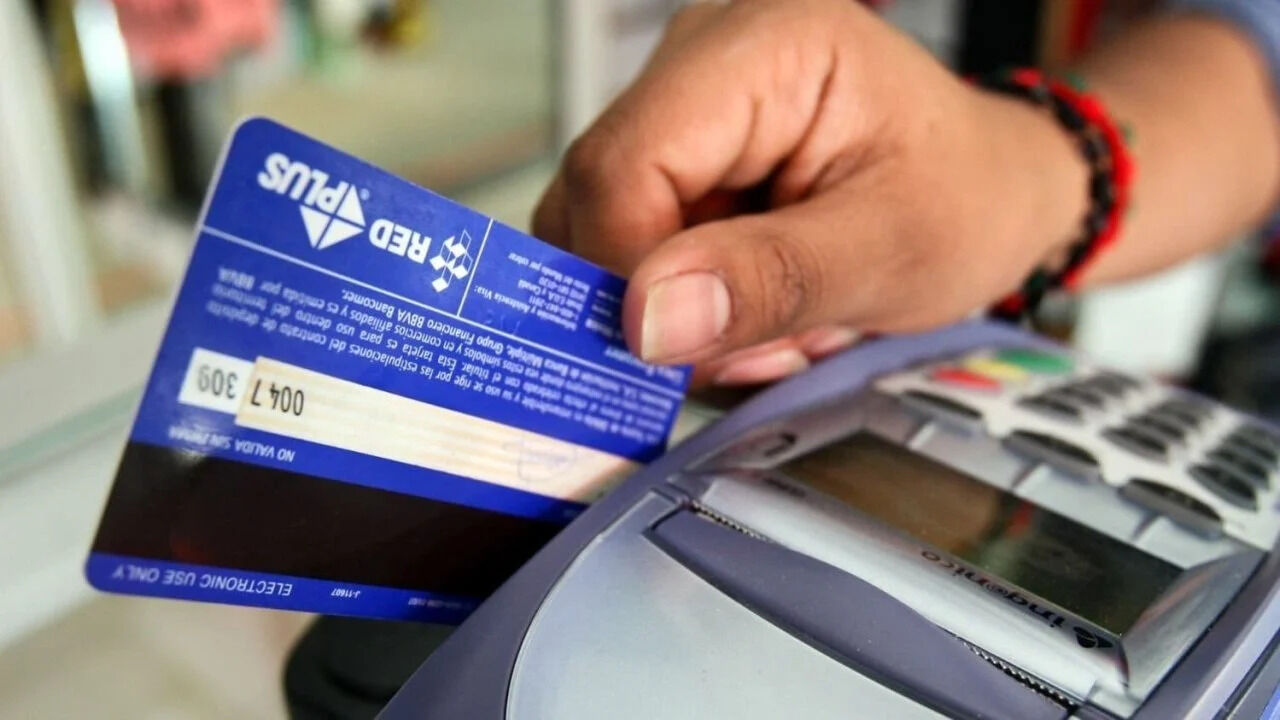 https://www.analisislitoral.com.ar/quejas-en-las-redes-por-consumos-duplicados-en-el-resumen-de-tarjeta-de-credito-que-debe-hacer-el-usuario/ #AnalisisLitoral #Rosario #SantaFe #LitoralArgentino #EntreRios #Concordia #Argentina #Noticias #Actualidad #Periodismo
@rosariotres @diariolacapital @rosarionuestrok @eltrestv @cadena3rosario @eloncecom @elentrerios @diarioriouruguay @infobae @todonoticias