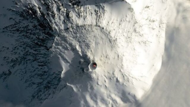 El volcán que expulsa oro todos los días y desconcierta a los científicos desde hace décadas.Link : https://www.analisislitoral.com.ar/hay-un-volcan-en-la-antartida-que-arroja-cristales-de-oro-a-la-atmosfera/