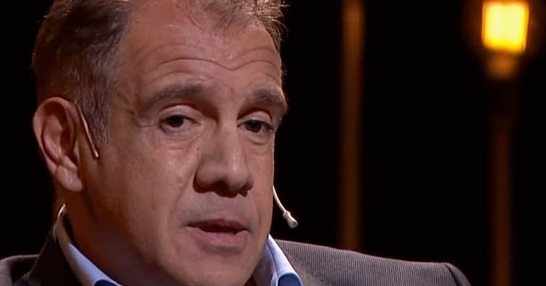 https://www.analisislitoral.com.ar/la-historia-de-daniel-hadad-la-obsesion-que-creo-radio-10-e-infobae-su-relacion-con-el-poder-y-la-pregunta-de-alejandro-fantino-sobre-2027/