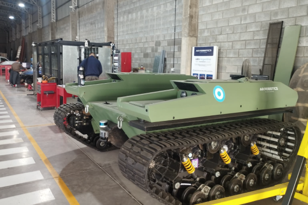 Mouliá visitó AR Robotics, empresa entrerriana que desarrolla tecnología para la Antártida 3 img ar 1