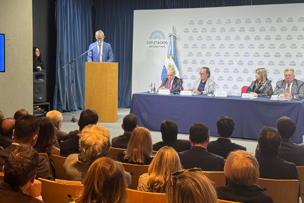 Mouliá participó de una jornada sobre federalismo y desarrollo productivo en el Congreso Nacional 3 img fund med 4