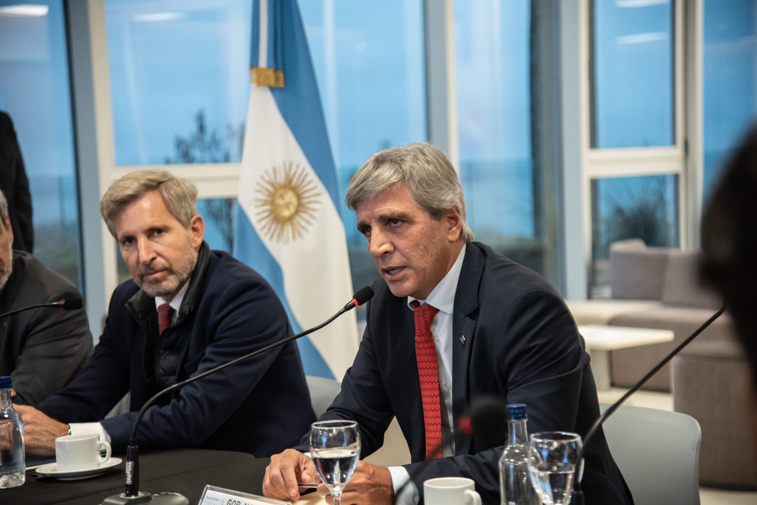 Frigerio recibió a Caputo en Paraná y afirmó: "Estamos en condiciones de escribir el próximo capítulo del pacto fiscal" 1 IMG 0638 scaled