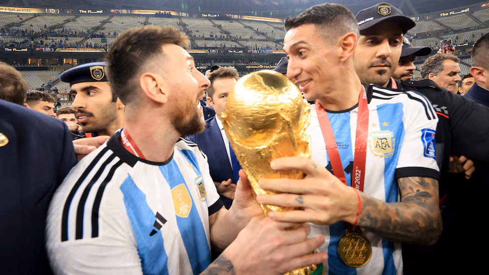 Desde Funes, Di María elogió el récord histórico de Lionel Messi como máximo goleador en mundiales 1 MDZIVFWFGZFNTAZW4QZVFQTH5M